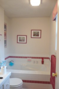 master bath before staging consultation with Creative Concepts